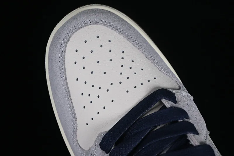 All categories Air Jordan Jordan series basketball shoes Air Jordan 1 Low G version pure original Air Jordan 1 Low AJ1 Joe 1 Valentine's Day limited denim denim low-bang cultural casual sneakers FZ5042-041